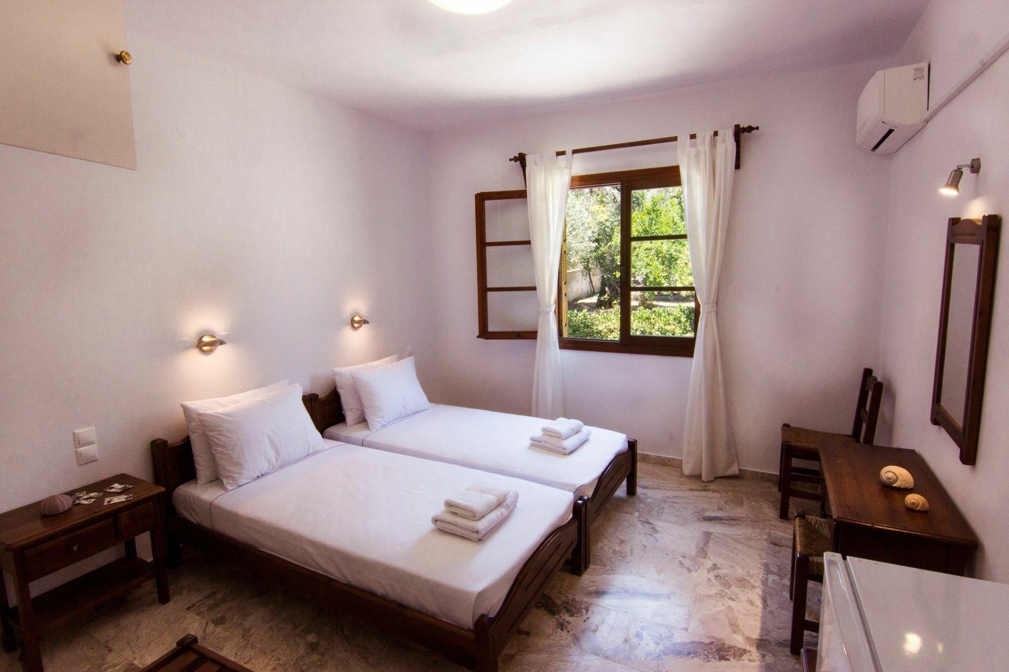 Naftilos Skiathos Exterior photo